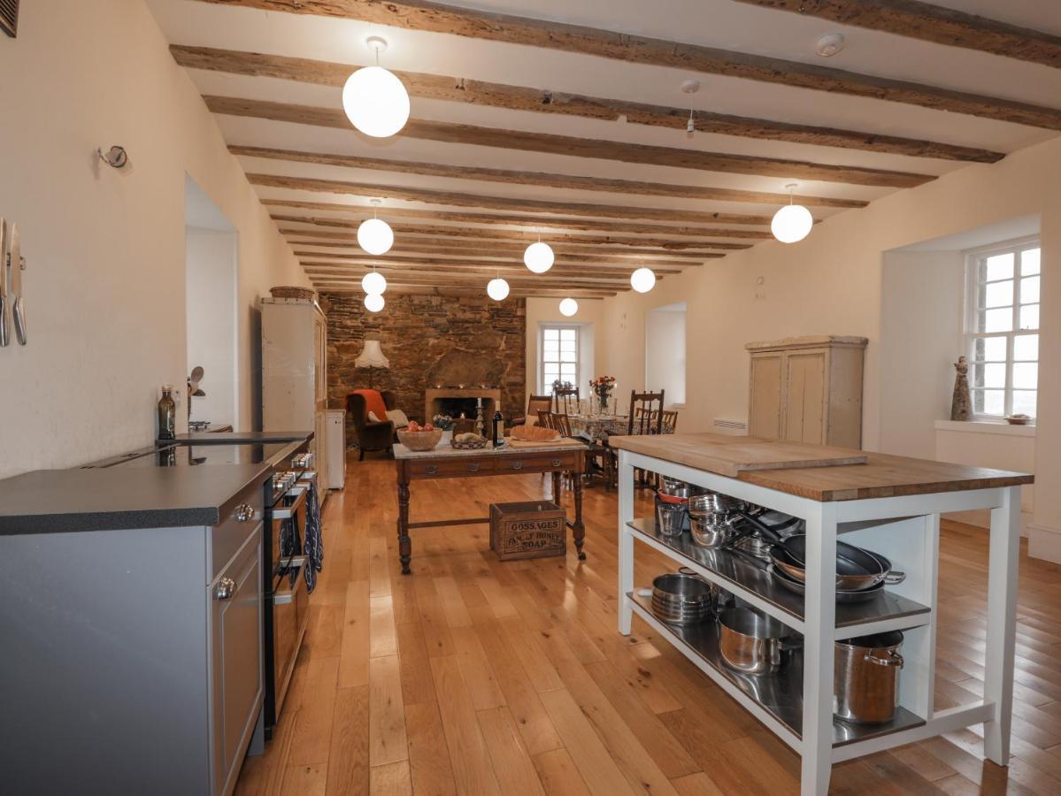 Freswick Castle Villa Bagian luar foto